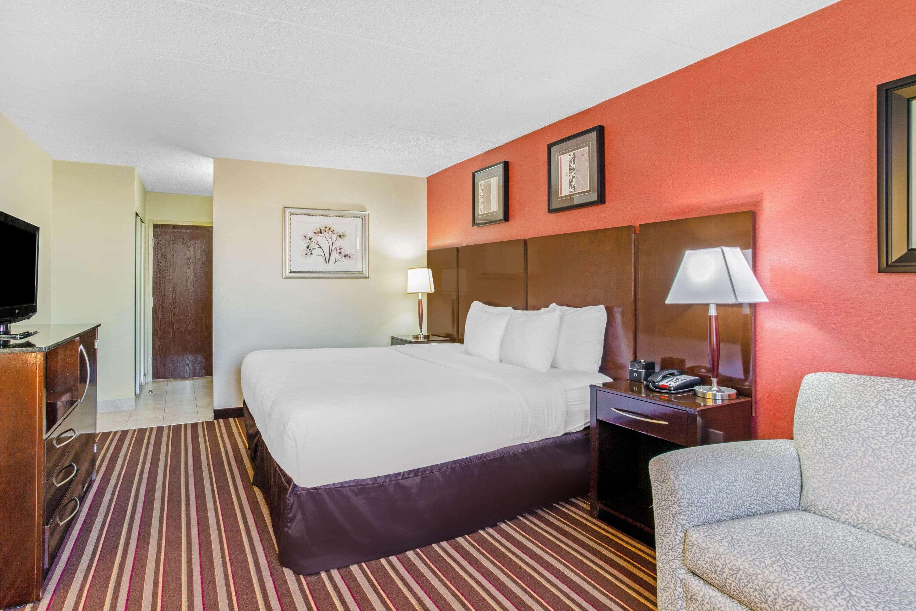 La Quinta By Wyndham Salisbury Hotel Bagian luar foto