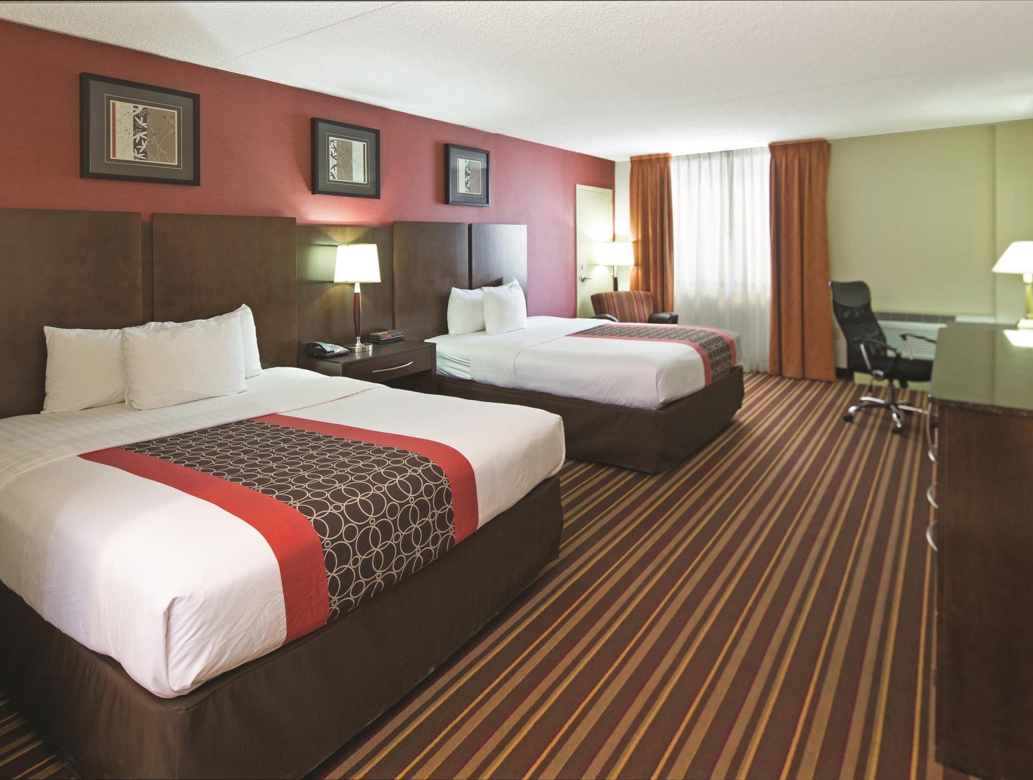 La Quinta By Wyndham Salisbury Hotel Bagian luar foto