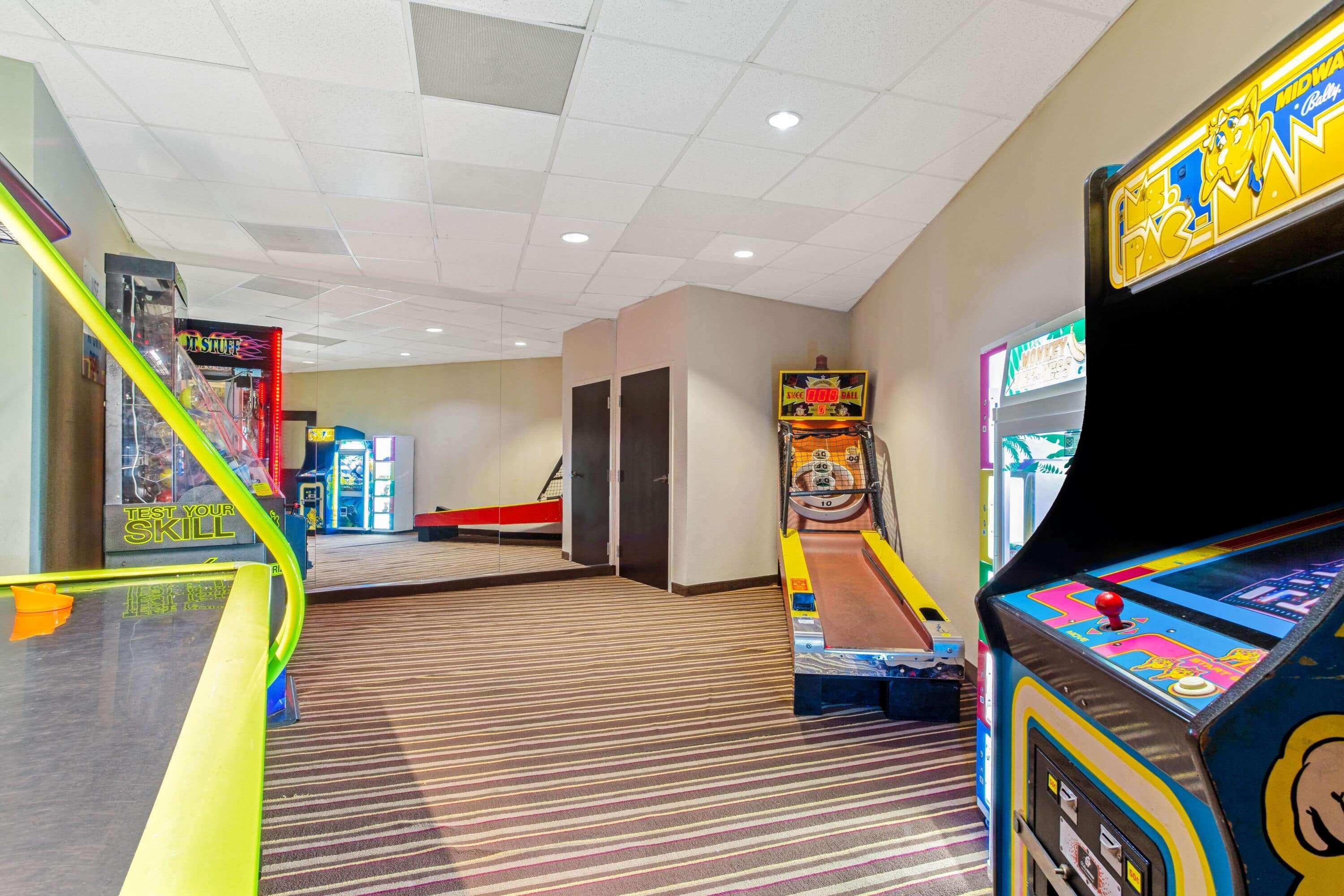 La Quinta By Wyndham Salisbury Hotel Bagian luar foto